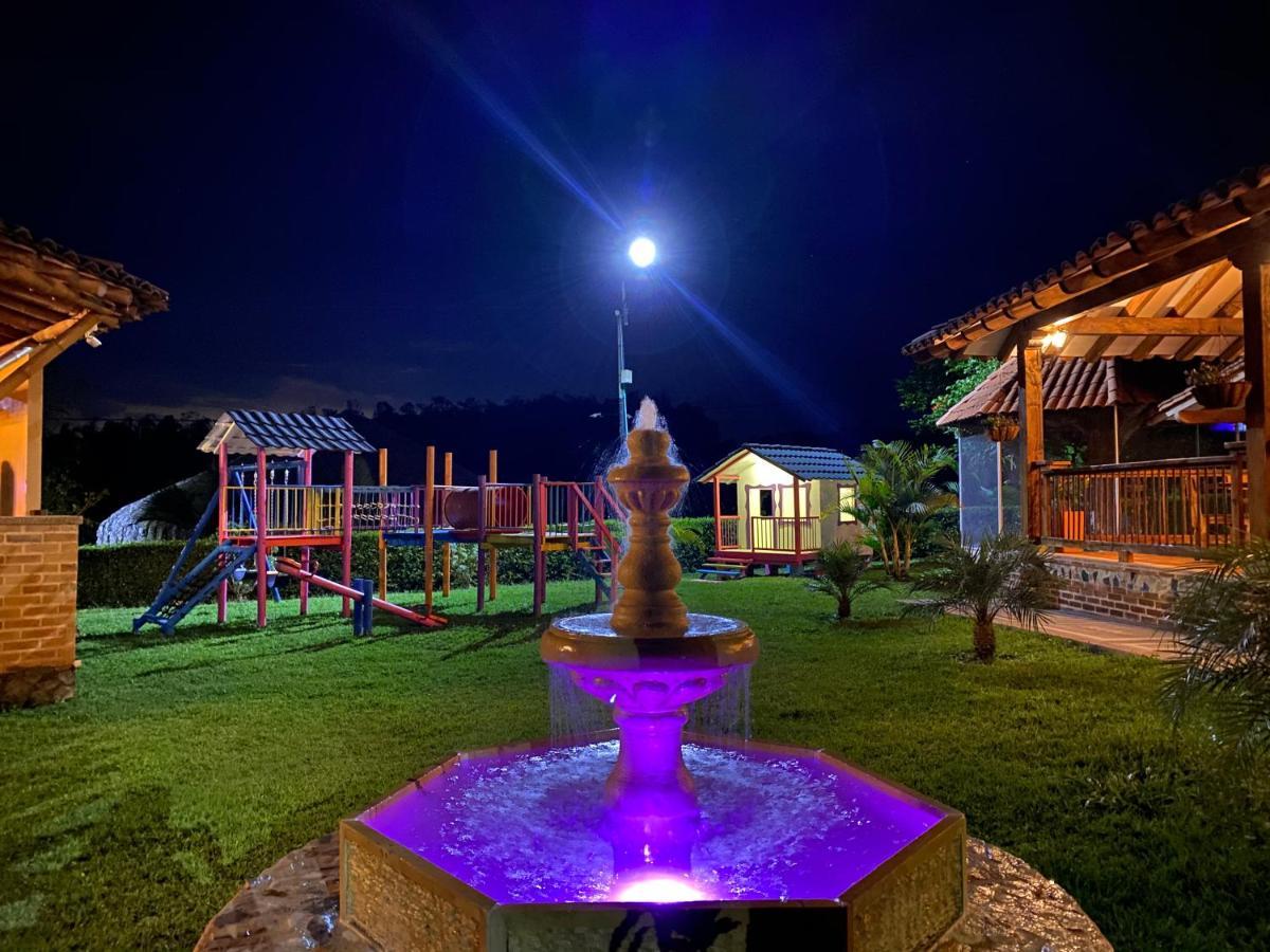 La Victoria Hotel Campestre Quimbaya Exterior photo