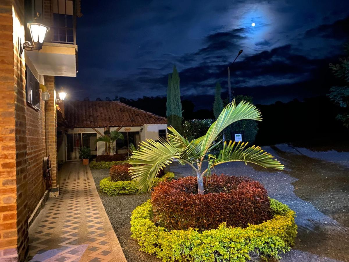 La Victoria Hotel Campestre Quimbaya Exterior photo