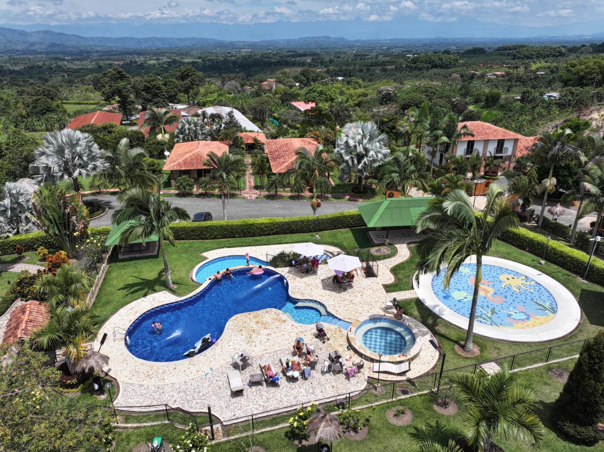 La Victoria Hotel Campestre Quimbaya Exterior photo
